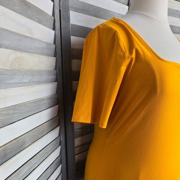 Women's Slim Fit Cinched Short Sleeve Sweetheart Neck Top | Ava & Viv | 2X - Picture 5 of 12